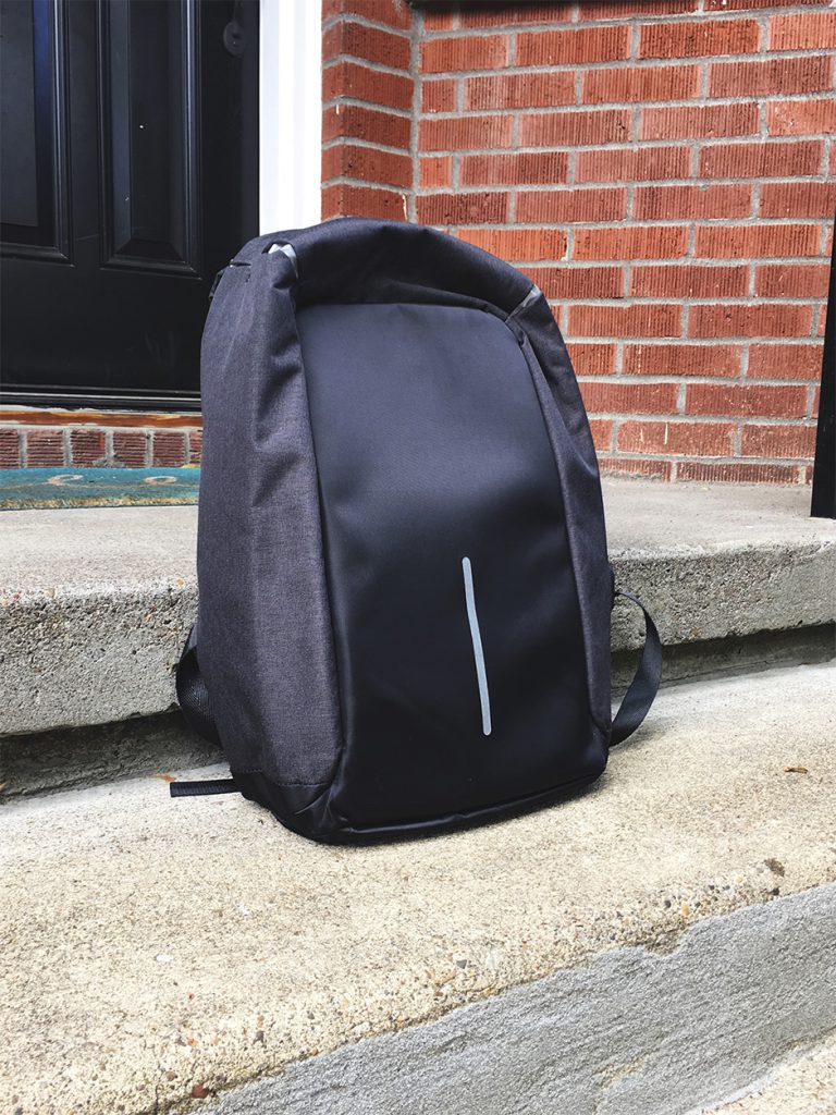 An Anti-Theft Backpack : Traveling Smiles Product Review