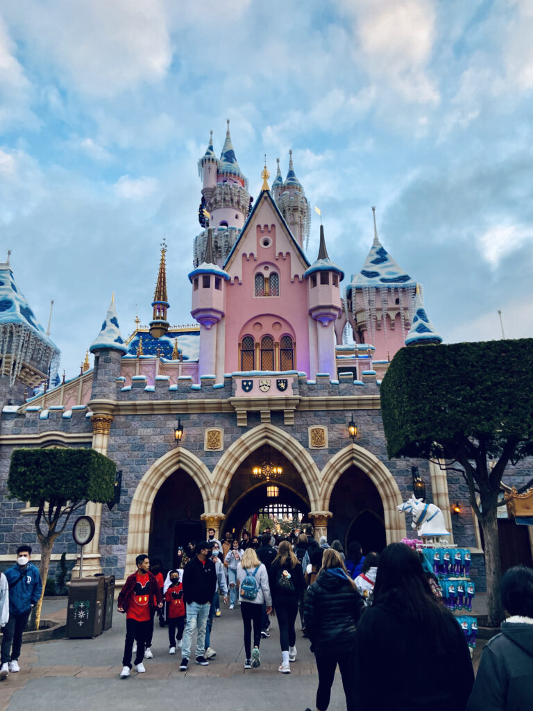 day trip to Disneyland from LA and Pasadena 