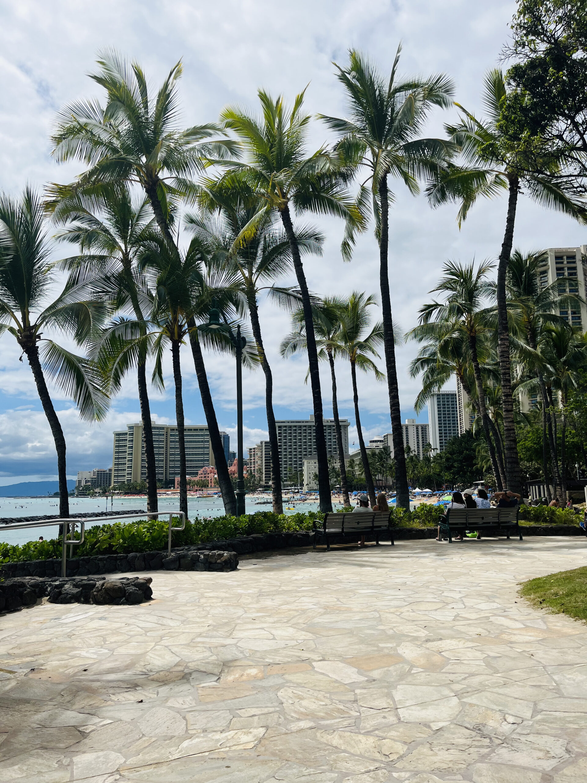 Hotel Review of The Shoreline Hotel Waikiki