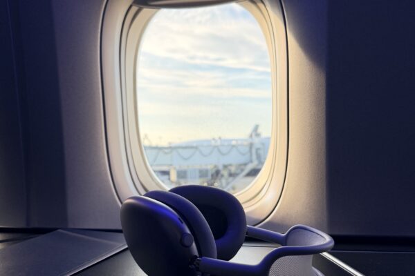 My Best Jet Lag & Sleep Tips While Traveling
